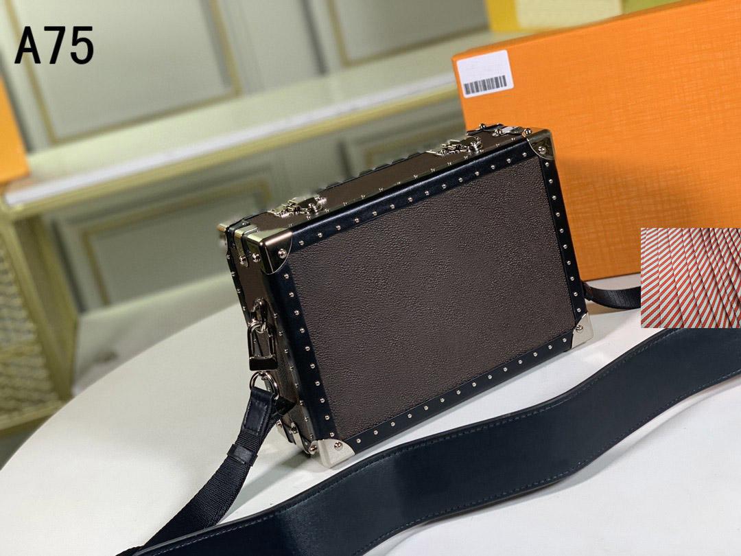 FASHION SHOW Genuine Leather shoulder designers Show boxs Travel Suitcase Luggage Fashion box Flowers Letters shoulder boxs FASHION SHOW box
FASHION SHOW Genuine Leather shoulder designers Show boxs Travel Suitcase Luggage Fashion box Flowers Letters shoulder boxs FASHION SHOW box