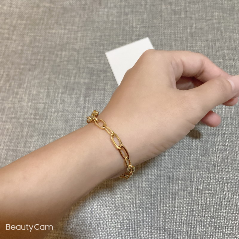 Fashion classic titanium steel bracelet C bangle for ladies favorite vogue hand chain items jewelry accessories party gifts