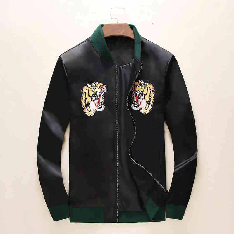 Men's Jackets Mens Casual Fashion Bee Pattern Classic Letter Print Autumn High Quality Jacket Men Outerwear Coats Asian Size X5WW
Men's Jackets Mens Casual Fashion Bee Pattern Classic Letter Print Autumn High Quality Jacket Men Outerwear Coats Asian Size X5WW
