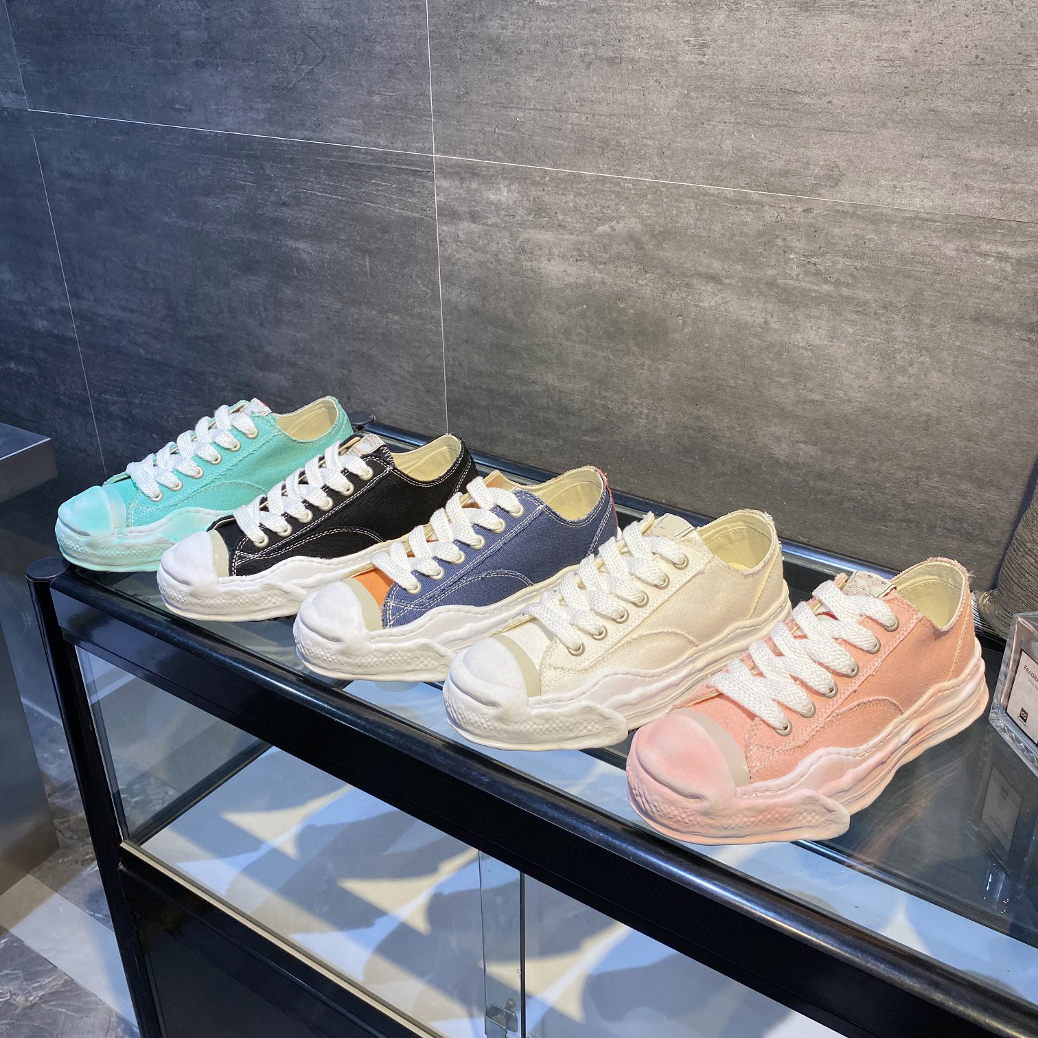 Shoes Blakey Maison Mihara Yasuhiro MMY Low Cut Canvas Shoe for Men MiharaYasuhiro Shell Toe Cap Skate STC Sneakers Women SigN8cZ#35-45
Shoes Blakey Maison Mihara Yasuhiro MMY Low Cut Canvas Shoe for Men MiharaYasuhiro Shell Toe Cap Skate STC Sneakers Women SigN8cZ#35-45