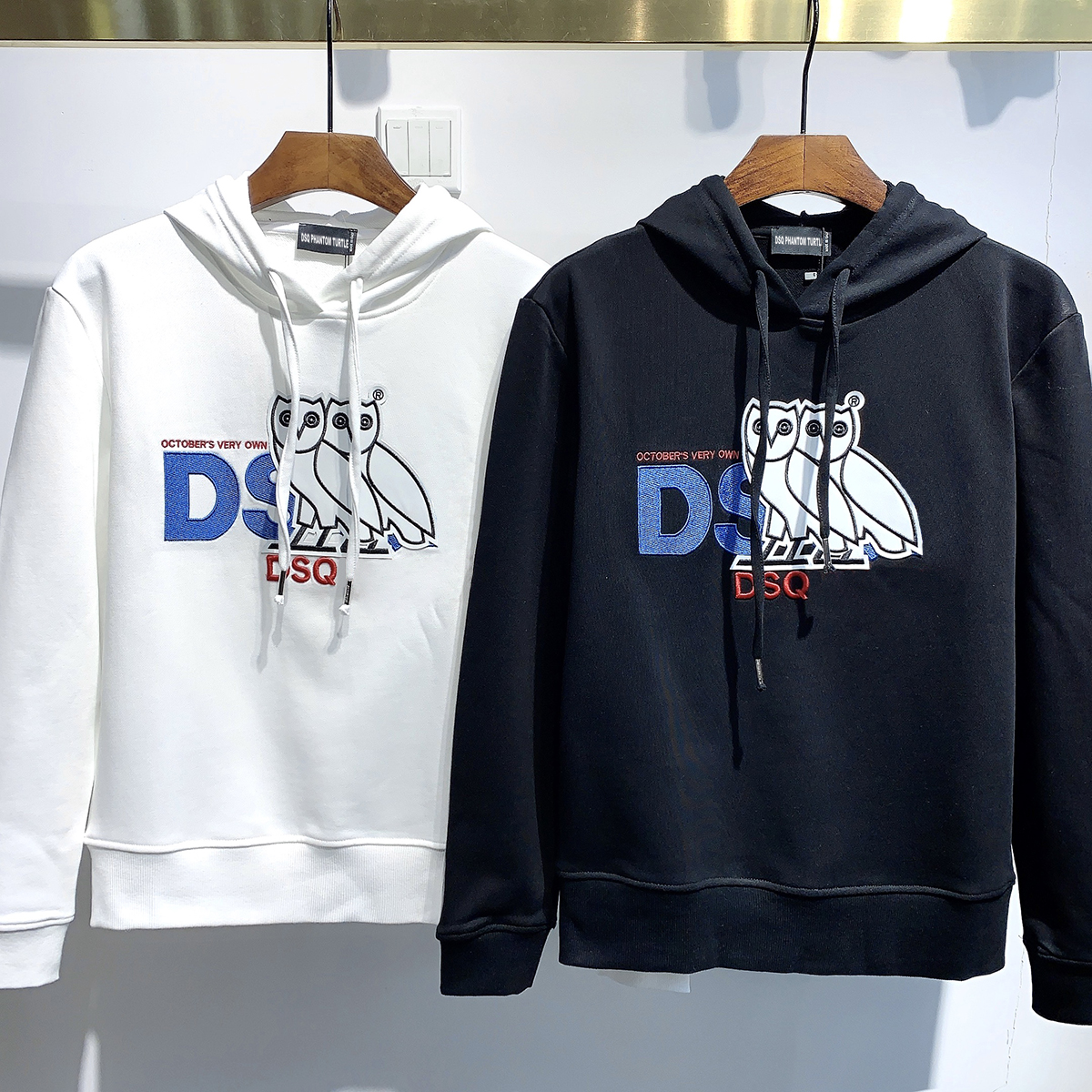 DSQ PHANTOM TURTLE Hoody New Mens Designer Hoodies Italy fashion Sweatshirts Autumn Print DSQ Hoodie Male Top Quality 100% Cotton Tops 03216, Black
DSQ PHANTOM TURTLE Hoody New Mens Designer Hoodies Italy fashion Sweatshirts Autumn Print DSQ Hoodie Male Top Quality 100% Cotton Tops 03216, Black