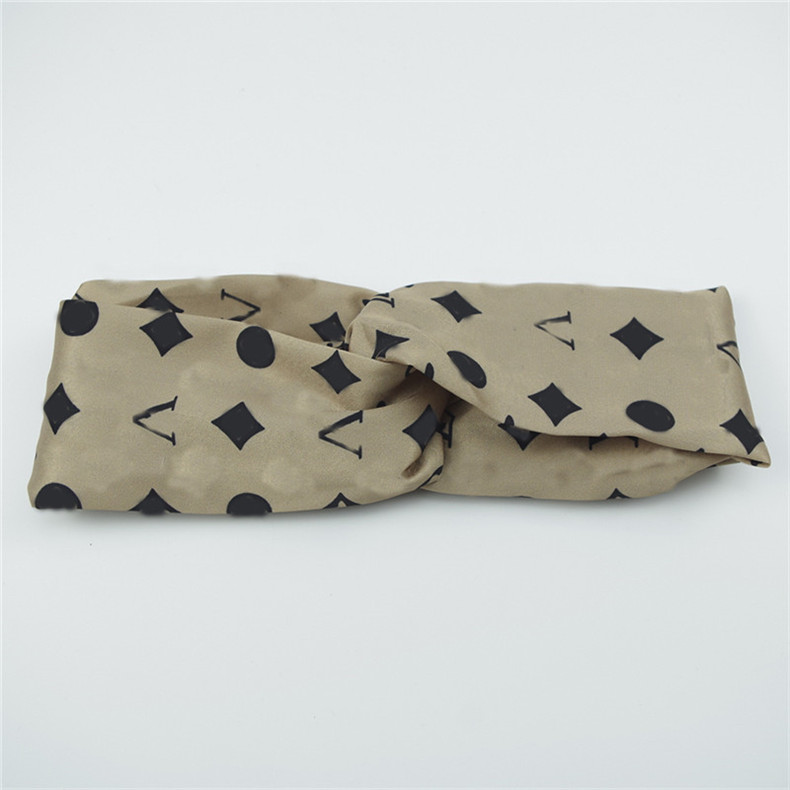 Casual Letters Soft Head Band Cross Stretch Headbands Chiffon Comfortable Headband Ladies Outdoor Sports Hairband
Casual Letters Soft Head Band Cross Stretch Headbands Chiffon Comfortable Headband Ladies Outdoor Sports Hairband