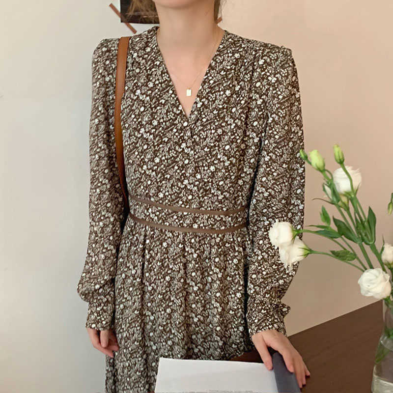 LY VAREY LIN Spring Women V-neck Lace Up Waist Slim Fit Long Sleeve Mid-calf Dresses Full Screen Floral Dress 210526