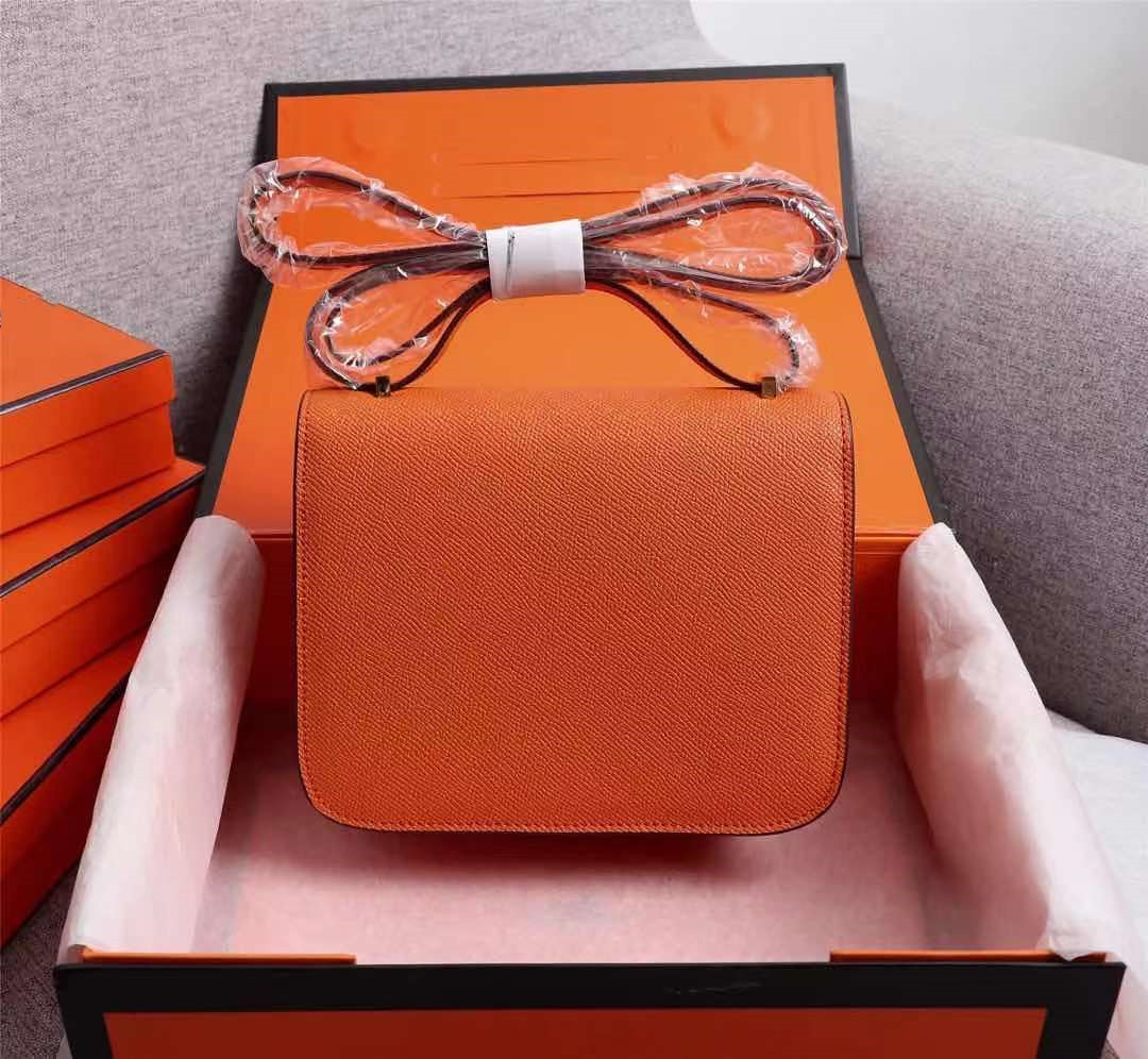 Women's handbag designer classic Constance ladies silver \gold buckle flight attendant shoulder bag evening message Crossbody luggage
Women's handbag designer classic Constance ladies silver \gold buckle flight attendant shoulder bag evening message Crossbody luggage
