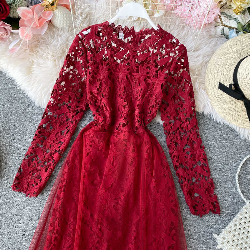 LY VAREY LIN Spring Women Elegant O-neck Lace Hollow Out Dress Vintage Mesh Patchwork Midi LadySlim Fairy 210526