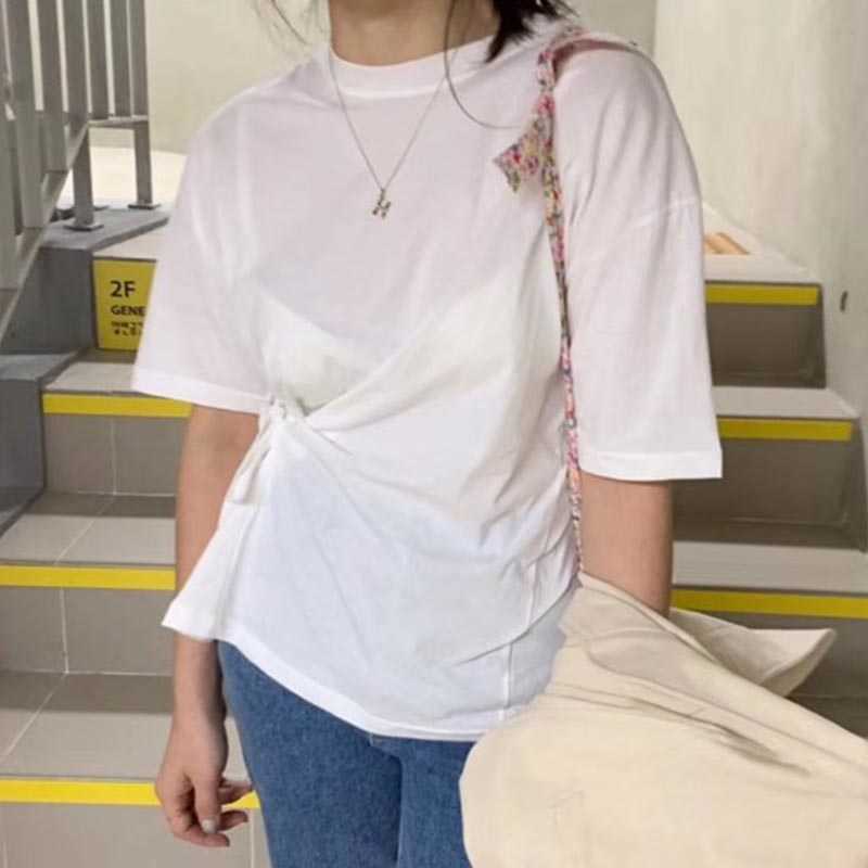Korejpaa Women T-shirt Korean Chic Summer Base Round-neck Side Strap Waist Thin Short-sleeved Solid Color Tee Top Female 210526