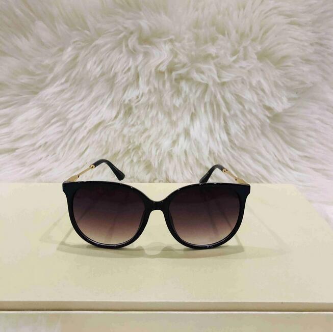 Designer Sunglass Women Eyeglasses Outdoor Shades PC Frame Fashion Classic Lady Sun glasses Mirrors for Womens Sunglasses.
Designer Sunglass Women Eyeglasses Outdoor Shades PC Frame Fashion Classic Lady Sun glasses Mirrors for Womens Sunglasses.