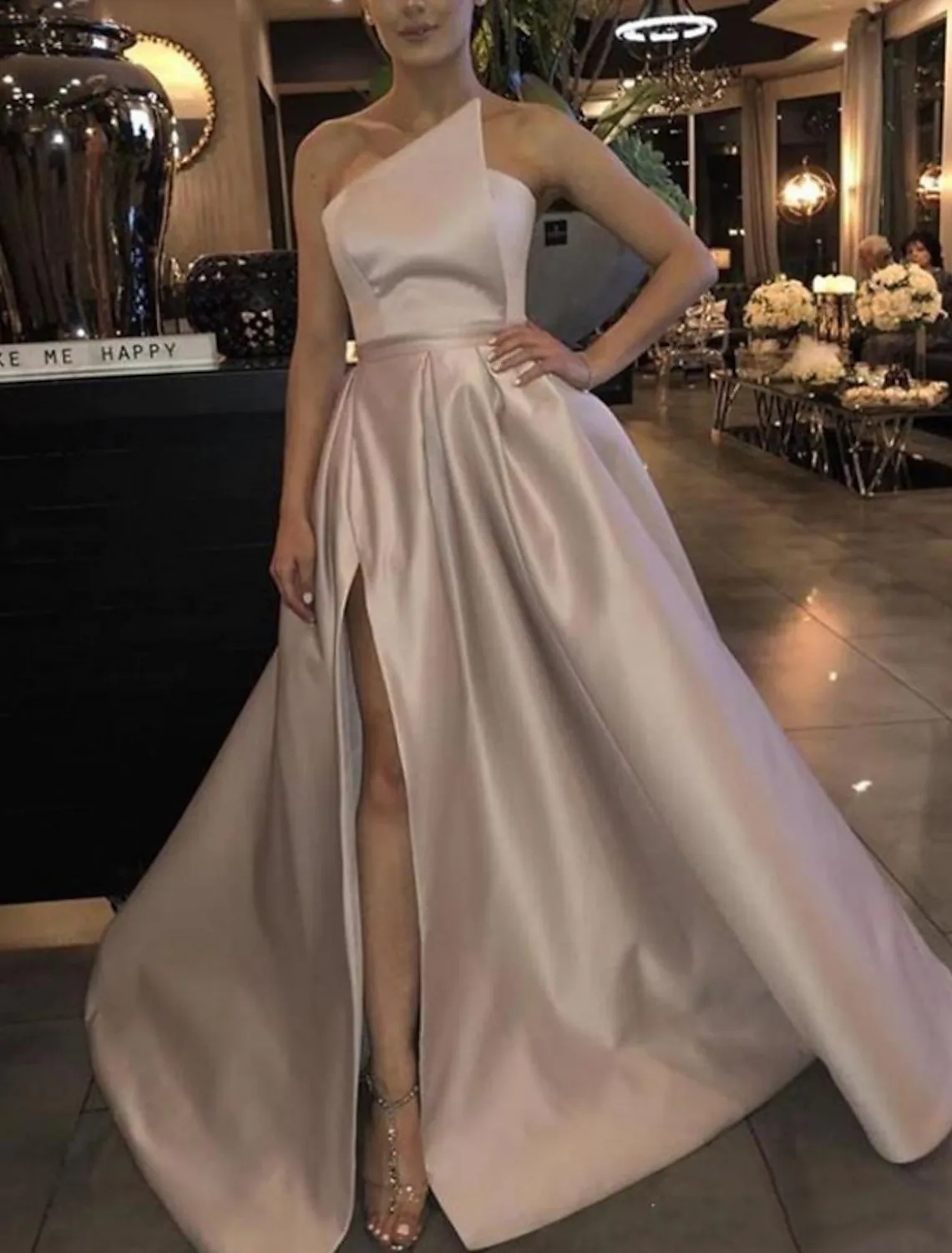 2022 Champagne Arabic Prom Dress One Shoulder Sleeveless Floor Length Satin Slit Formal Party Gown Birthday Vestidos Robe De Soiree