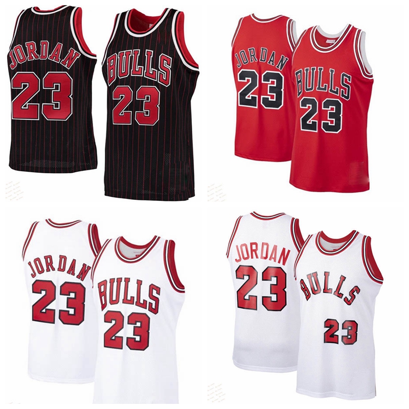 ChicagoBullsMen' Michael White Jor dan 1984-85 Throwback Basketball Stitched Black Jersey
ChicagoBullsMen' Michael White Jor dan 1984-85 Throwback Basketball Stitched Black Jersey