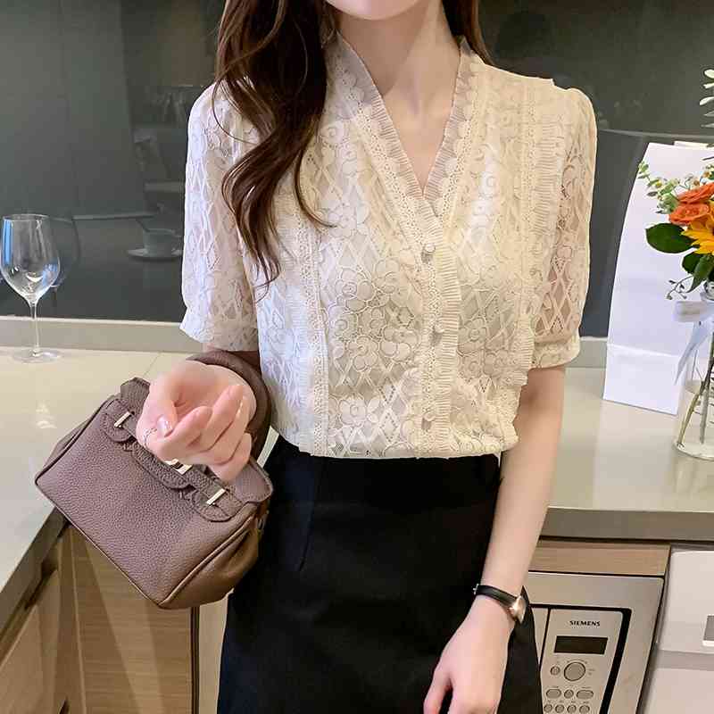 Summer Korean Lace Women Shirts Woman Short Sleeve Blouse Chiffon Blouses Office Lady White Tops Plus Size XXL 210531