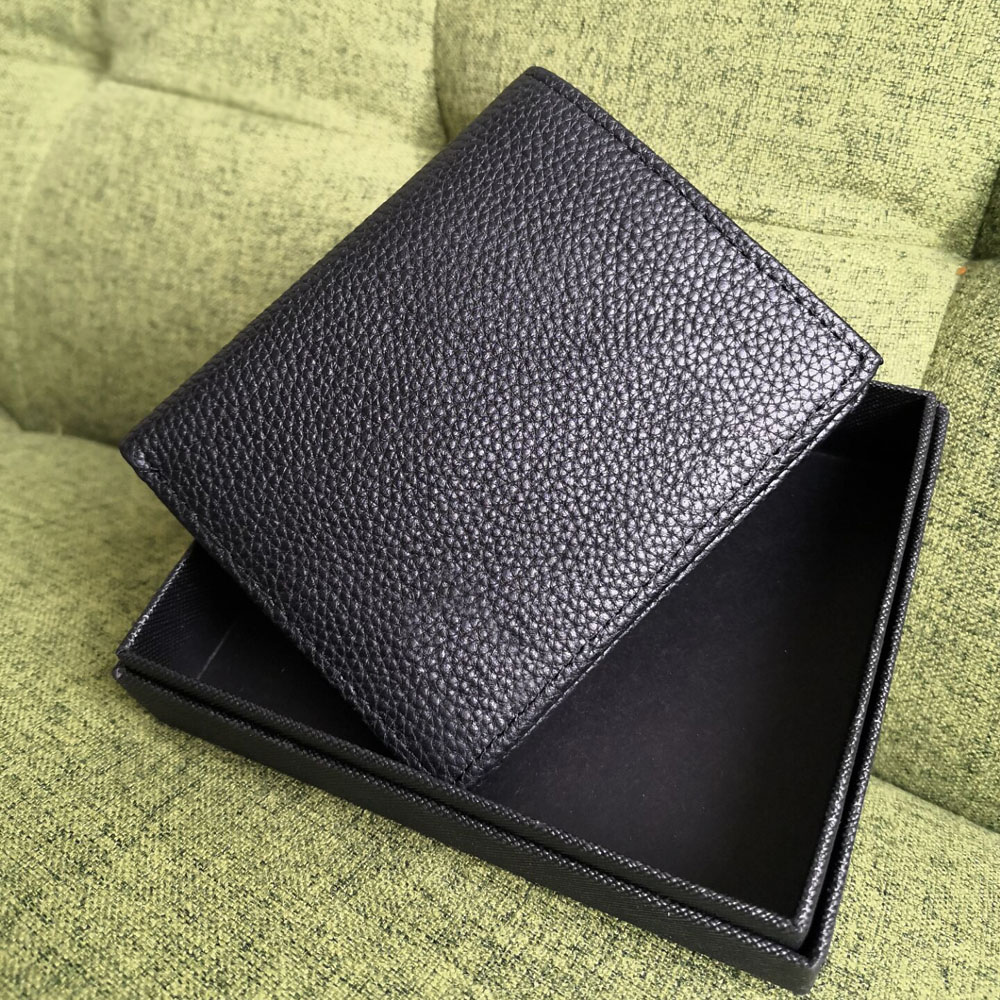 Genuine leather mens wallet 6 to 8 card slots front pocket bifold wallets cash pockets ID card holder fashion purses designer bags men, No.19 box
Genuine leather mens wallet 6 to 8 card slots front pocket bifold wallets cash pockets ID card holder fashion purses designer bags men, No.19 box