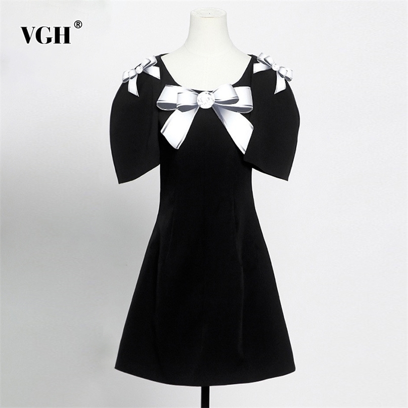 Sweet Black Patchwork Bowknot Dress For Women O Neck Short Sleeve High Waist Mini Dresses Female Summer Fashion Clothes 210531
Sweet Black Patchwork Bowknot Dress For Women O Neck Short Sleeve High Waist Mini Dresses Female Summer Fashion Clothes 210531
