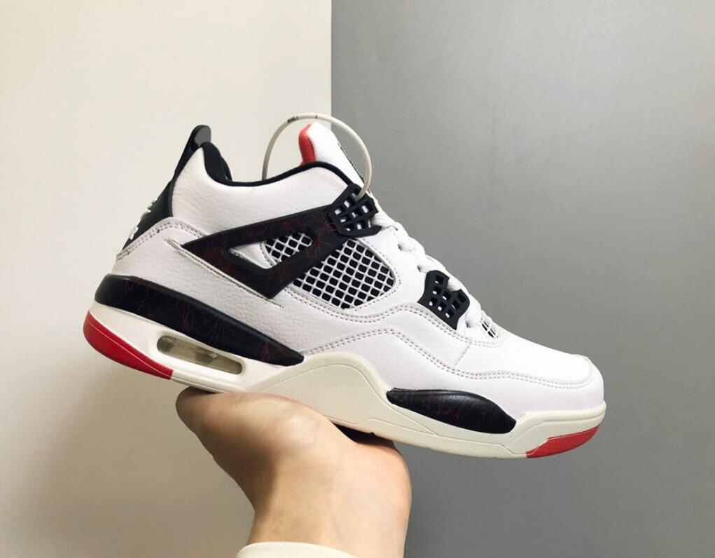 Basketball Shoes JUMPMAN 4 Veterans Day 4s Womens Mens Trainers White Oreo Sail Off 2022 Fire Red DC7770-160 Sports Sneakers
Basketball Shoes JUMPMAN 4 Veterans Day 4s Womens Mens Trainers White Oreo Sail Off 2022 Fire Red DC7770-160 Sports Sneakers