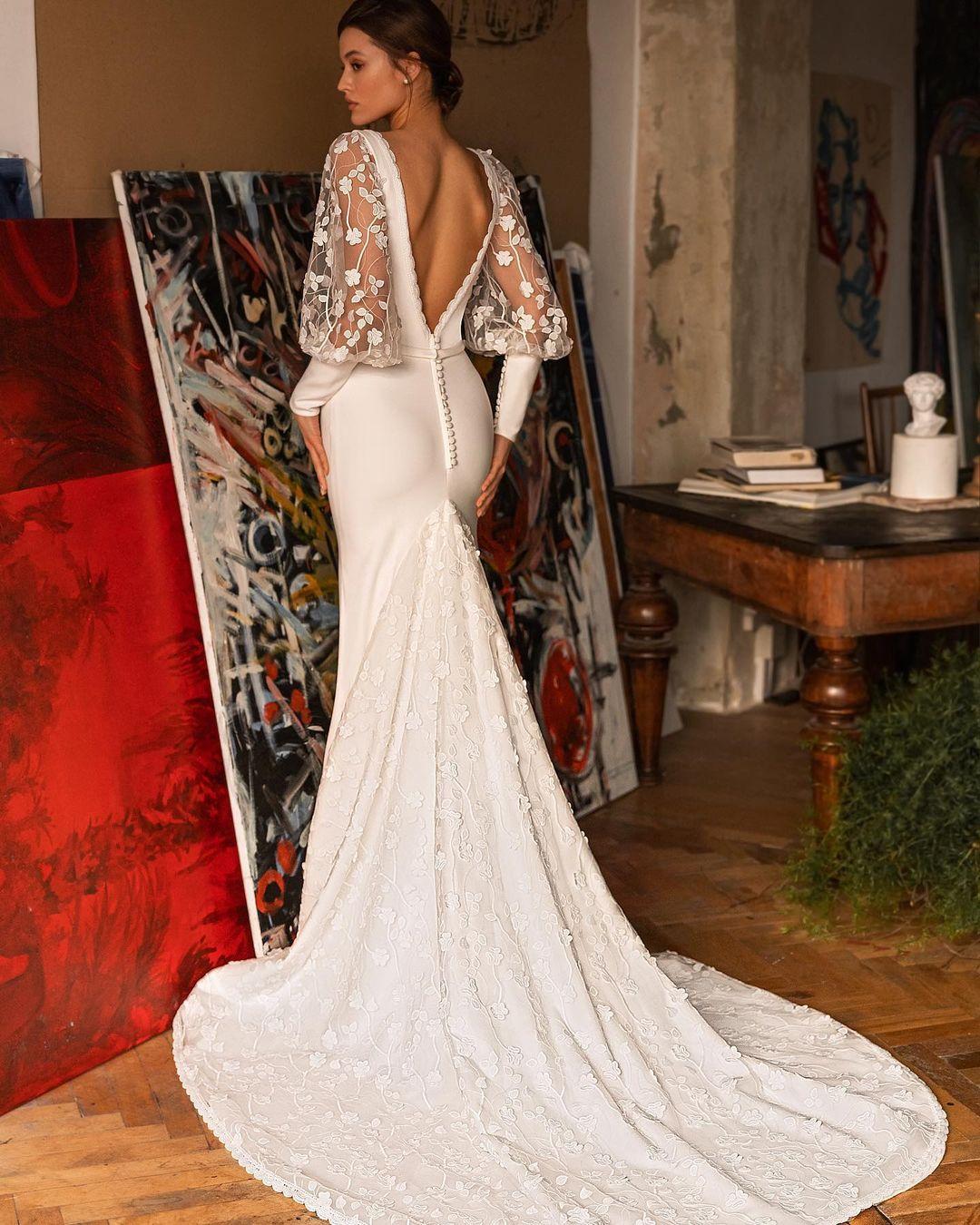 Backless Lace floral Mermaid Wedding Dresses Deep V Neck beach Bridal Gowns Long Sleeves Sweep Train Plus Size Vestido De Novia