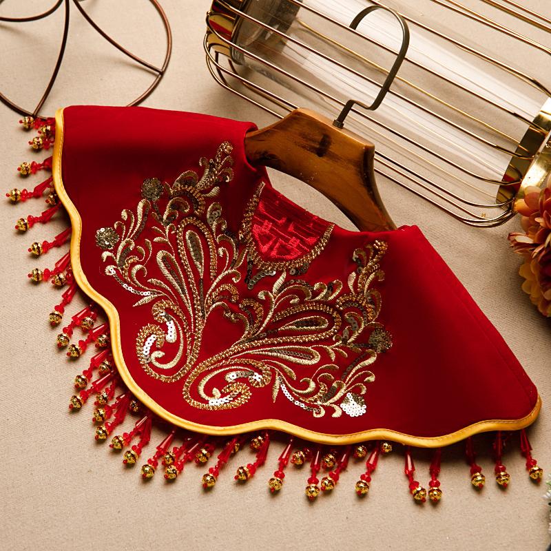 Scarves Women's Vintage Embroidery Red Satin Tassel Pashmina Female Winter Shawl Cloak R032
Scarves Women's Vintage Embroidery Red Satin Tassel Pashmina Female Winter Shawl Cloak R032