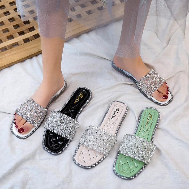Shoes Ladies' Slippers Low Slipers Women Luxury Slides Big Size Shale Female Beach Jelly Flip Flops Girl 2021 Designer Sabot Sum
Shoes Ladies' Slippers Low Slipers Women Luxury Slides Big Size Shale Female Beach Jelly Flip Flops Girl 2021 Designer Sabot Sum