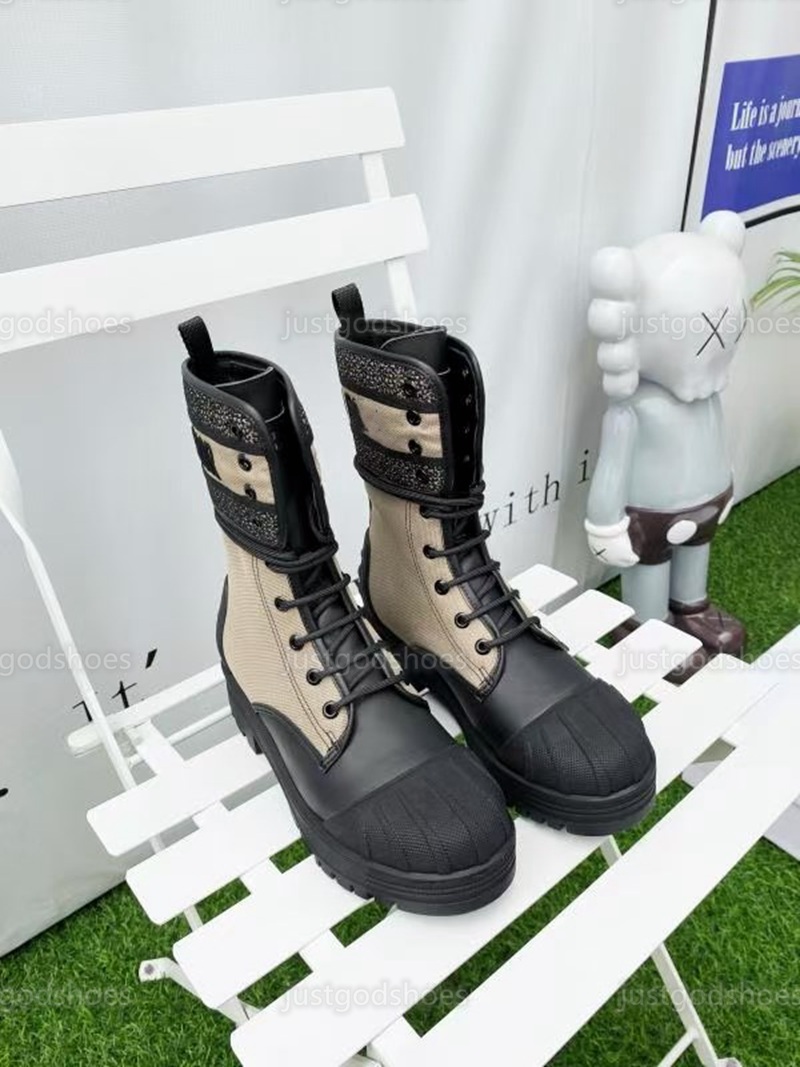 D-Major women designer brand boots motocycle booties Platform womens winter boot Love arrow real leather Machine embroidery technology heel with box Size 35-40
D-Major women designer brand boots motocycle booties Platform womens winter boot Love arrow real leather Machine embroidery technology heel with box Size 35-40