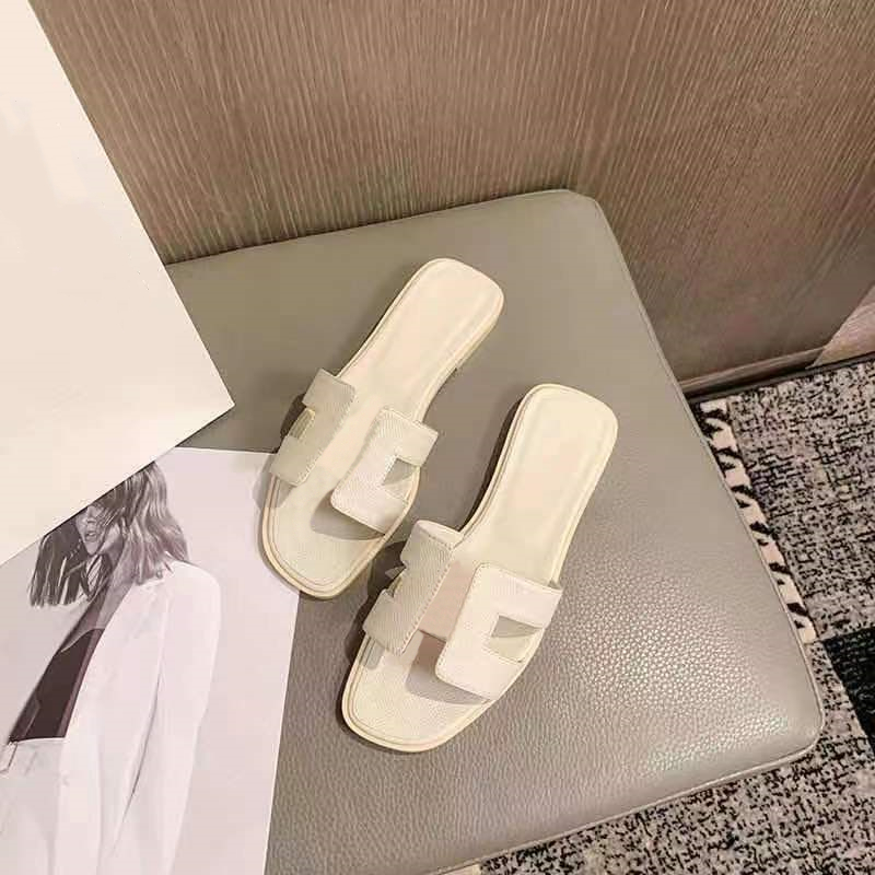 2022 Beach slippers Classic Flat heel Summer Designer flops leather lady Slides women shoes Hotel Bath Ladies s, Black
2022 Beach slippers Classic Flat heel Summer Designer flops leather lady Slides women shoes Hotel Bath Ladies s, Black