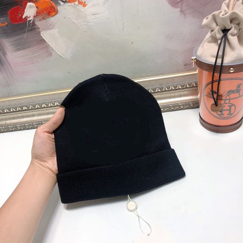 Designer Sense Beanie Hat Luxury Knitted Hat Unisex Winter High-quality Outdoor Fashion Casual 2021 New Hip-hop Hat, Blue;gray
Designer Sense Beanie Hat Luxury Knitted Hat Unisex Winter High-quality Outdoor Fashion Casual 2021 New Hip-hop Hat, Blue;gray