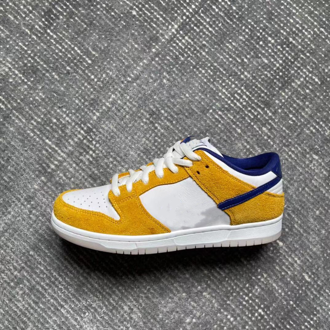 laser orange dunks low dunk pro skateboard shoes regency purple portsmarket casual runner outdoor trainers sneakers sports come with box 
laser orange dunks low dunk pro skateboard shoes regency purple portsmarket casual runner outdoor trainers sneakers sports come with box