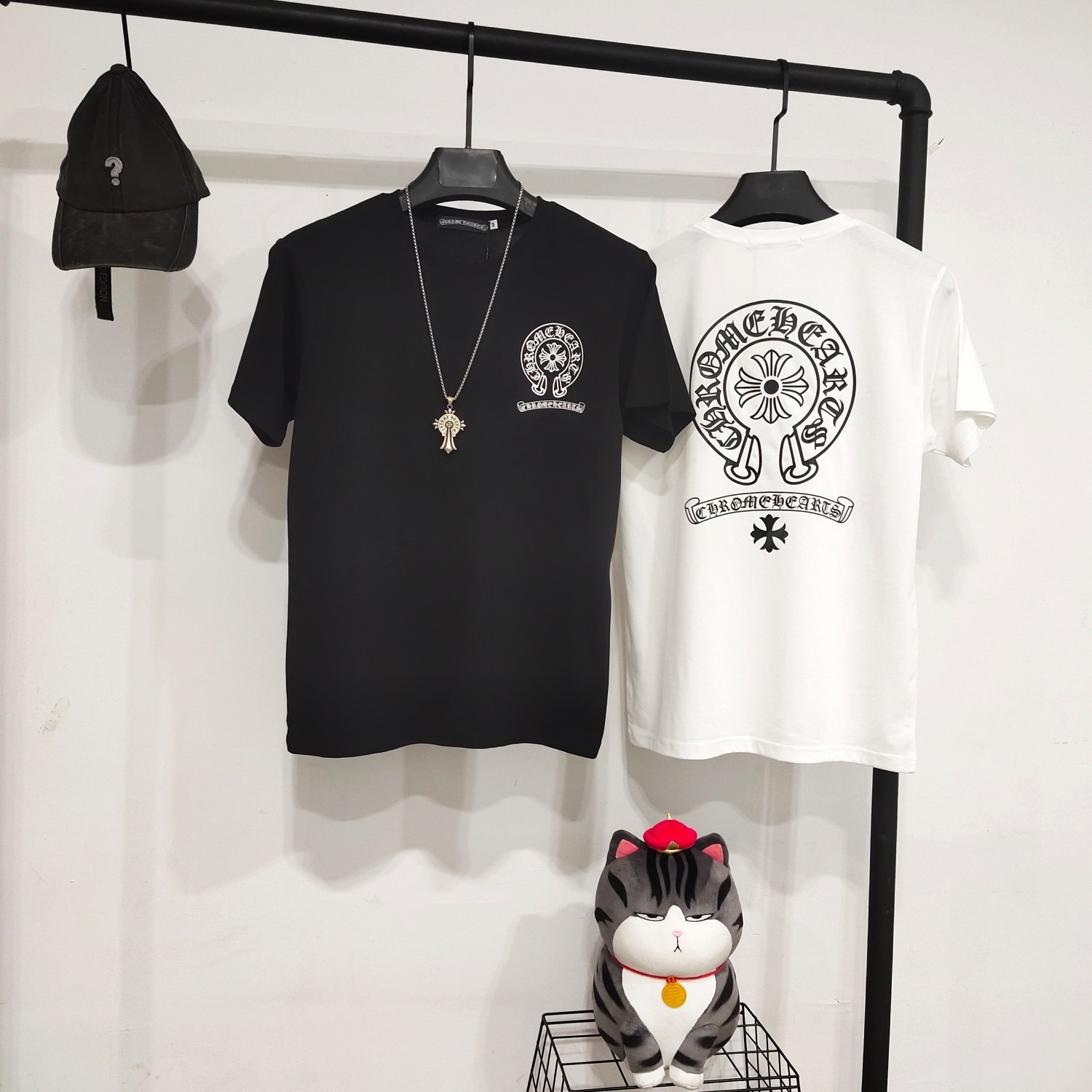 2021 new crosin horseshoe cross crew neck T-shirt for lovers Factory Outlet Wholesale, White
2021 new crosin horseshoe cross crew neck T-shirt for lovers Factory Outlet Wholesale, White