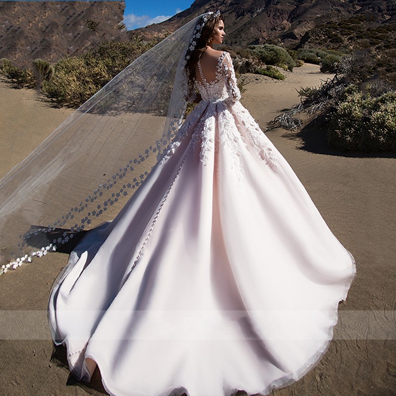 A-Line Wedding Dresses 2022 Half Sleeve Princess Bride Dress Romantic Scoop 3D Beading Flowers Vintage Bridal Gown Robe De Mariage New