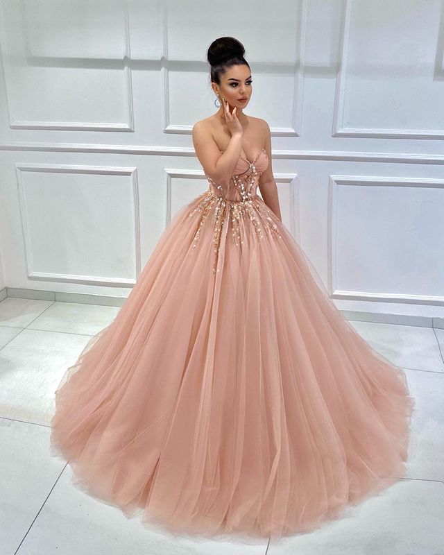 2021 Plus Size Sexy Beaded Crystals Quinceanera Dresses Sweetheart Ball Gown Tulle Simple Pageant Evening Prom Gowns ZJ475