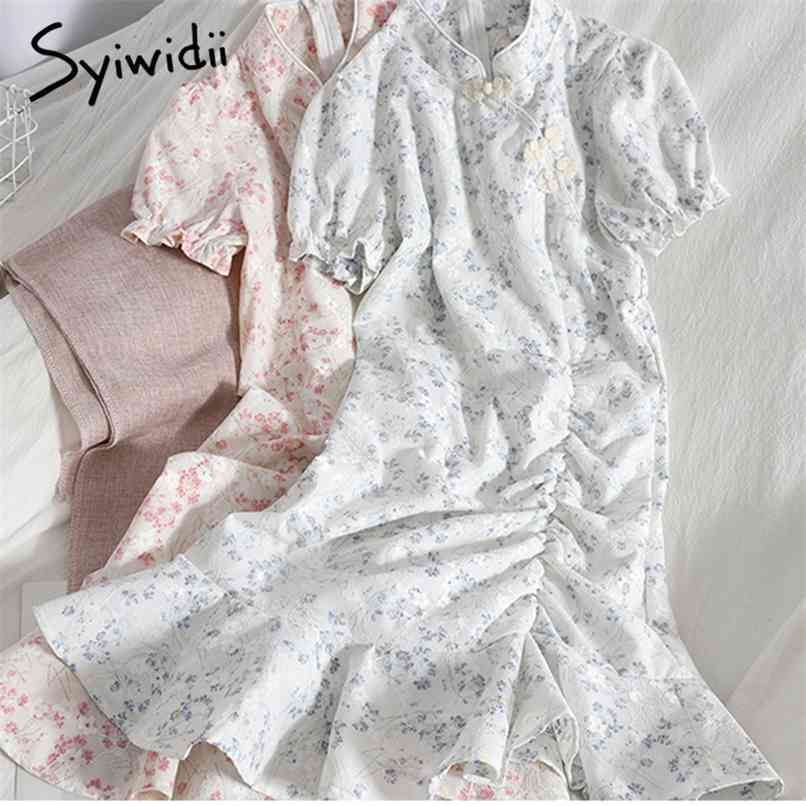 Floral Print Cheongsam Dress for Women Summer Chinese Fashion Stand Collar Puff Sleeve Vintage Pink Mini Dresses 210607
Floral Print Cheongsam Dress for Women Summer Chinese Fashion Stand Collar Puff Sleeve Vintage Pink Mini Dresses 210607