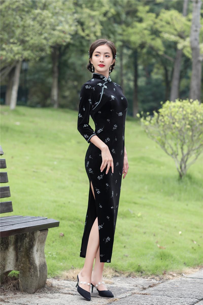 Ethnic Clothing Shanghai Story Velvet Qipao 3/4 Sleeve Ginkgo Embriodery Chinese Dress Long Cheongsam For Women