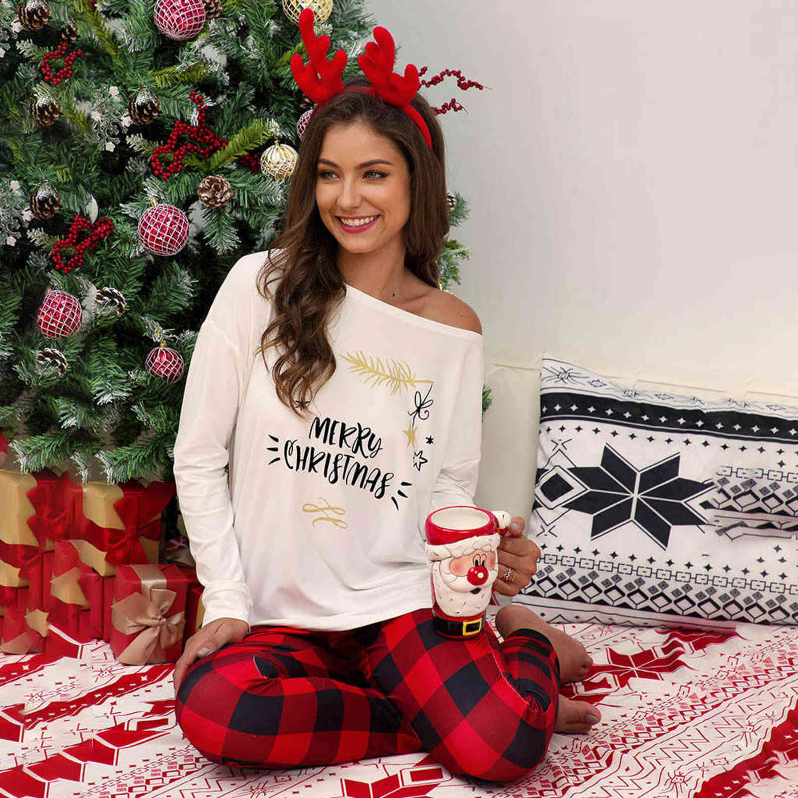 Merry Christmas Women Winter Pajamas Set Cotton Sleepwear Long Lattice Pants + Xmas Print Pyjamas Women Clothes Pajama Plus Size 211109