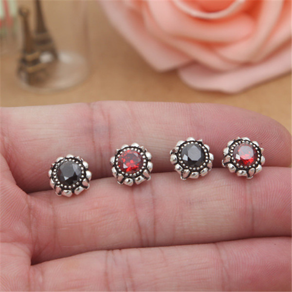 925 sterling silver stud earring with red and black stones American European punk Gothic antique hand-made vintage designer luxury jewelry ear accesso
