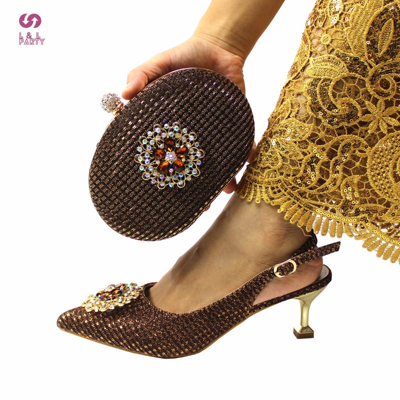 Dress Shoes Nigerian Women And Bag Set In Coffee Color High Quality Design Italian Ladies Pumps For Christmas Party, Silver
Dress Shoes Nigerian Women And Bag Set In Coffee Color High Quality Design Italian Ladies Pumps For Christmas Party, Silver