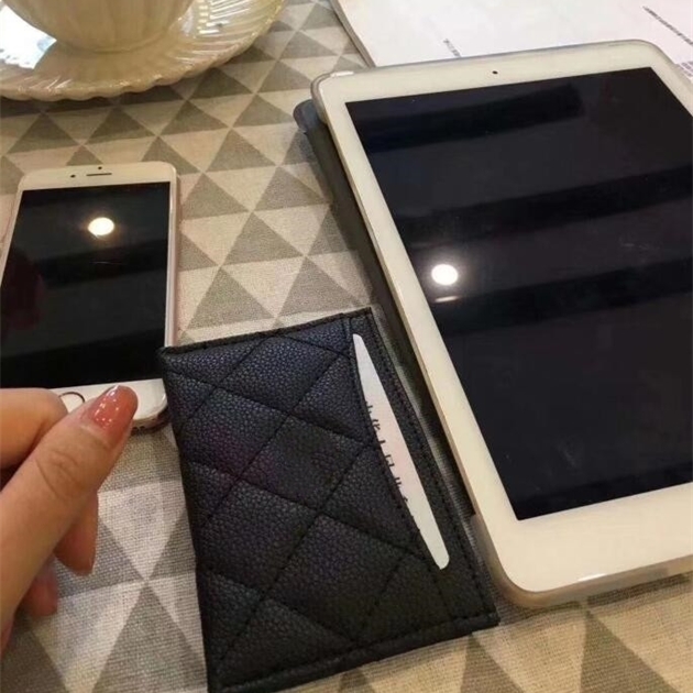 VIP Gift bags Paris Fashion Designer coin purse Women card holder Elegant black Pocket Wallet Best style Caviar Leather Wallets, Brown;gray
VIP Gift bags Paris Fashion Designer coin purse Women card holder Elegant black Pocket Wallet Best style Caviar Leather Wallets, Brown;gray