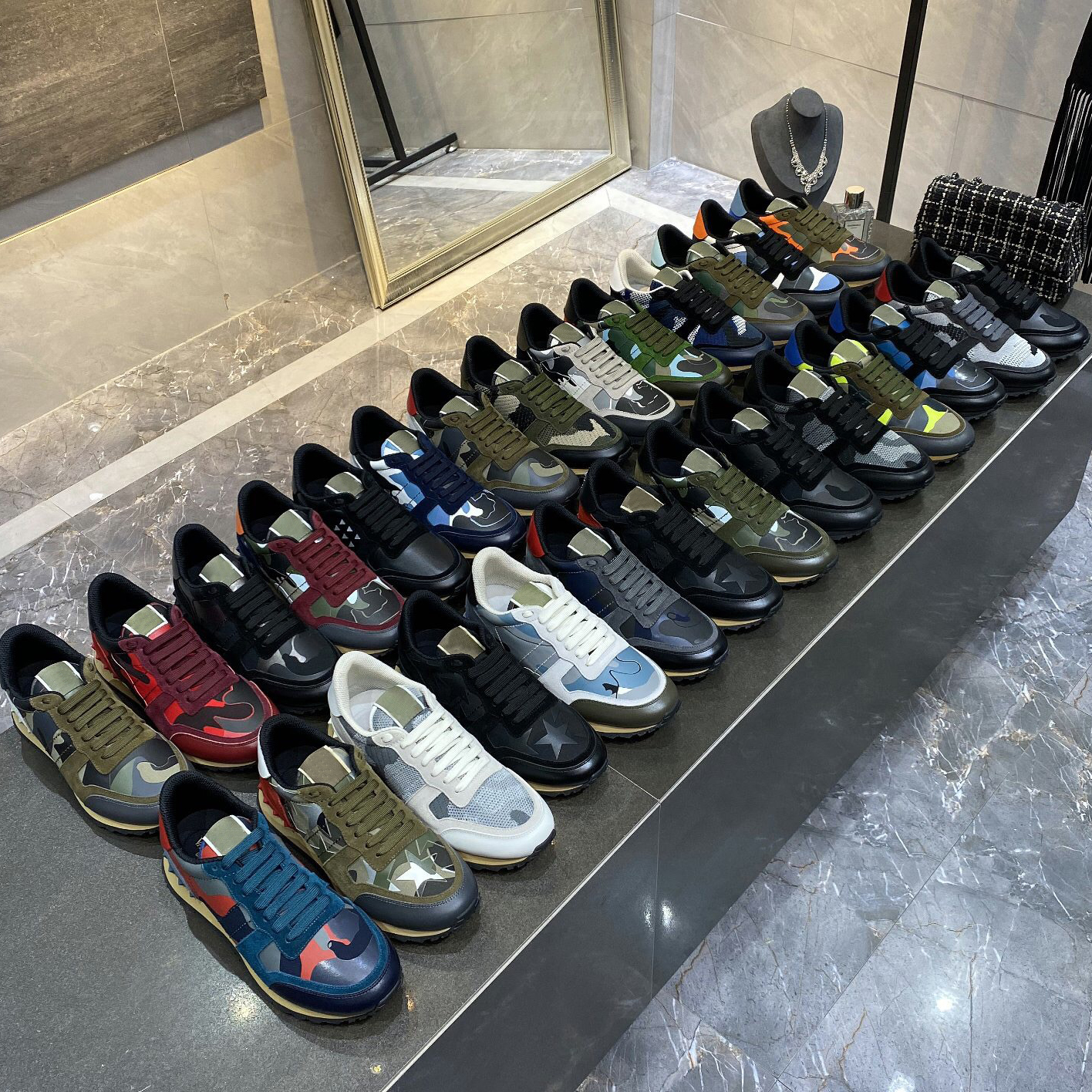 2022 Designer Sneakers Men Women Camouflage Rivet Casual Shoes Mesh Camo Suede Leather Trainers Rockrunner Chaussures Studded Flats Shoe, 15
2022 Designer Sneakers Men Women Camouflage Rivet Casual Shoes Mesh Camo Suede Leather Trainers Rockrunner Chaussures Studded Flats Shoe, 15