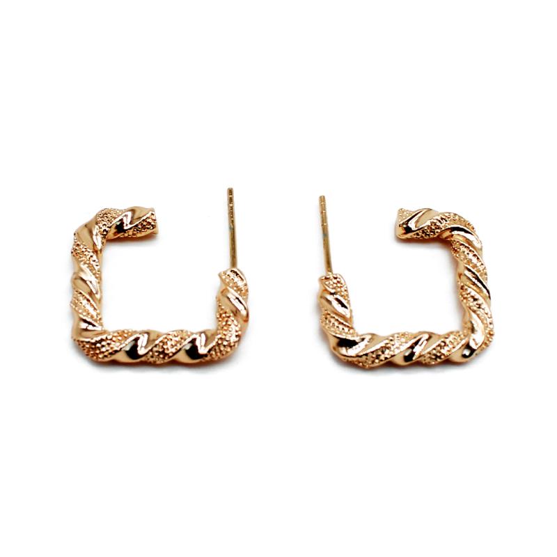Stud Bohemian Distortion Interweave Twist Metal Geometric Hoop Earrings Ear Studs For Women Accessories Retro Party Jewelry, Golden;silver
Stud Bohemian Distortion Interweave Twist Metal Geometric Hoop Earrings Ear Studs For Women Accessories Retro Party Jewelry, Golden;silver