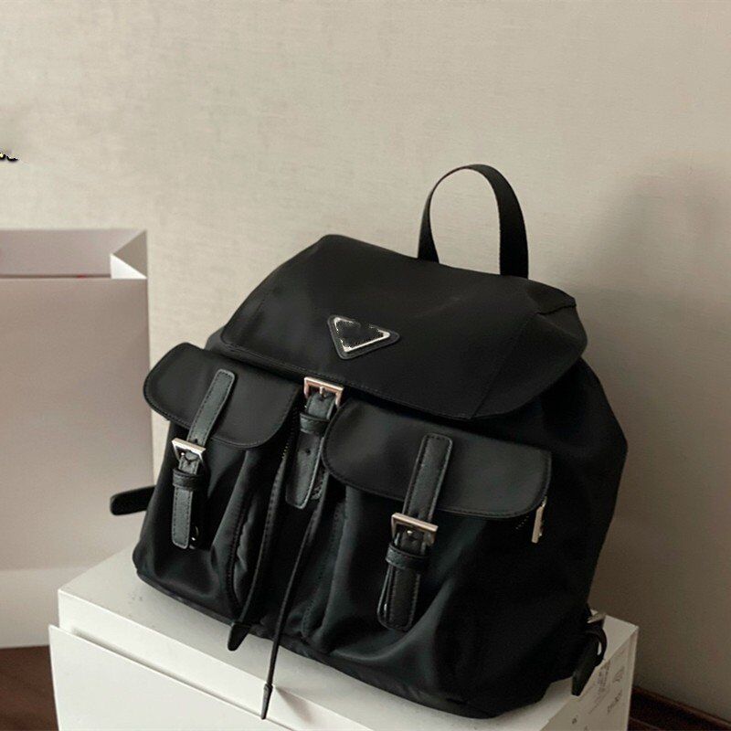 Designer Black Backpacks Fashion Medium Size Satchels Nylon backpack School bag Large Capacity Interior Pockets Travel Bags
Designer Black Backpacks Fashion Medium Size Satchels Nylon backpack School bag Large Capacity Interior Pockets Travel Bags