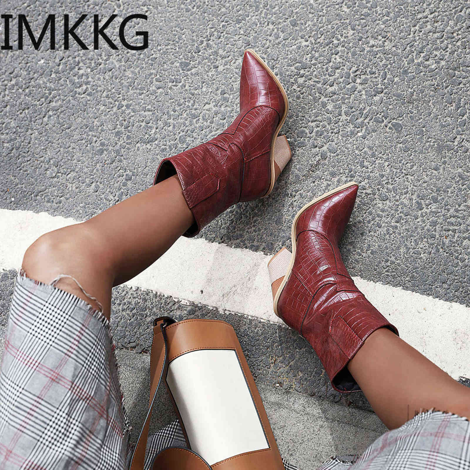 Classic Embroidered Western Cowboy Boots for Women Leather Cowgirl High Heels Shoes Mid Calf Woman 211105