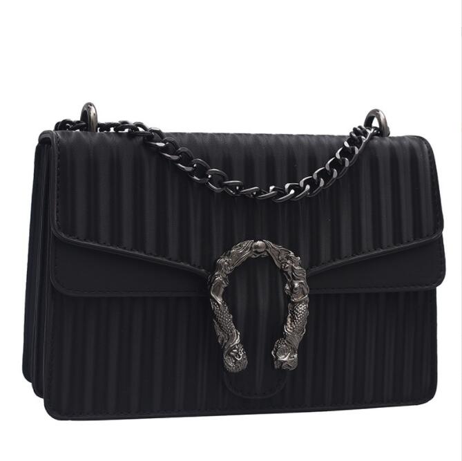 Factory wholesale women handbag fashionable striped chain bag embossed leather shoulder bags street trend stripeds womens messenger handbags
Factory wholesale women handbag fashionable striped chain bag embossed leather shoulder bags street trend stripeds womens messenger handbags