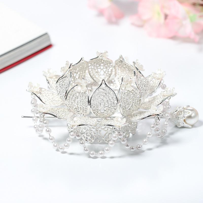 Hair Clips & Barrettes Hanfu Accessories Crown Hairpin Set Ancient Style Co, Golden;silver
Hair Clips & Barrettes Hanfu Accessories Crown Hairpin Set Ancient Style Co, Golden;silver