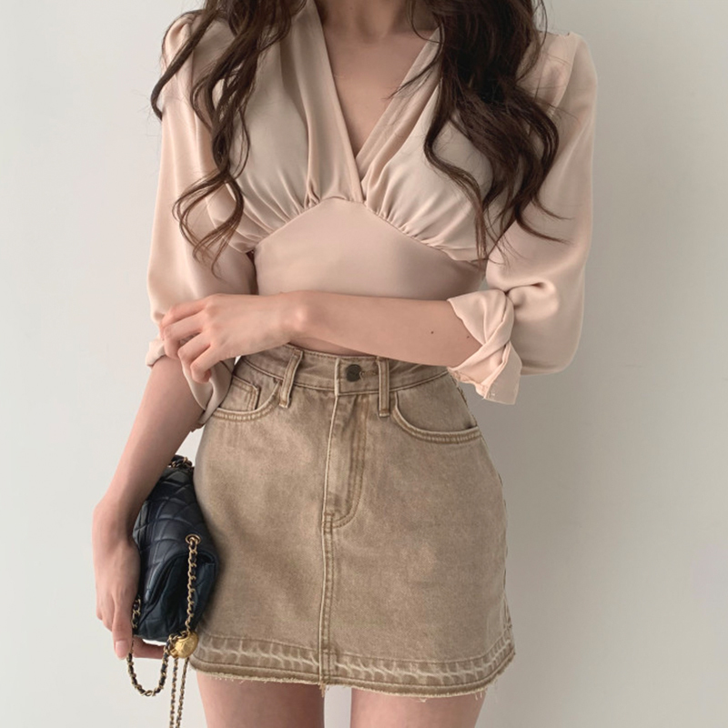 Nomikuma Chic V-neck Short Women Blouse Tops Long Sleeve Korean Solid Shirt Autumn Back Bow Bandage Sexy Blusa Femme 6C332 210427