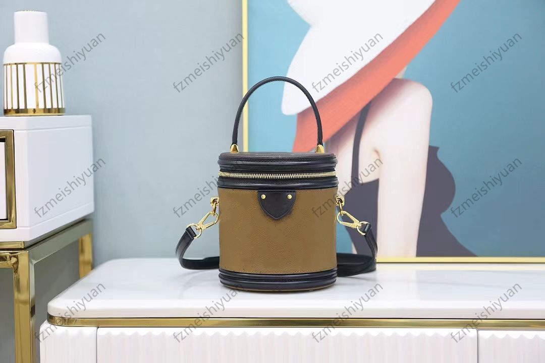 New old flower bucket bag retro portable messenger cylindrical ins trend printing color matching small round bags, Brown
New old flower bucket bag retro portable messenger cylindrical ins trend printing color matching small round bags, Brown