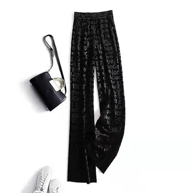 New ladies pants, European and American fashion designer, printed letter velvet versatile casual wide-leg pants S-XL, Black;white
New ladies pants, European and American fashion designer, printed letter velvet versatile casual wide-leg pants S-XL, Black;white
