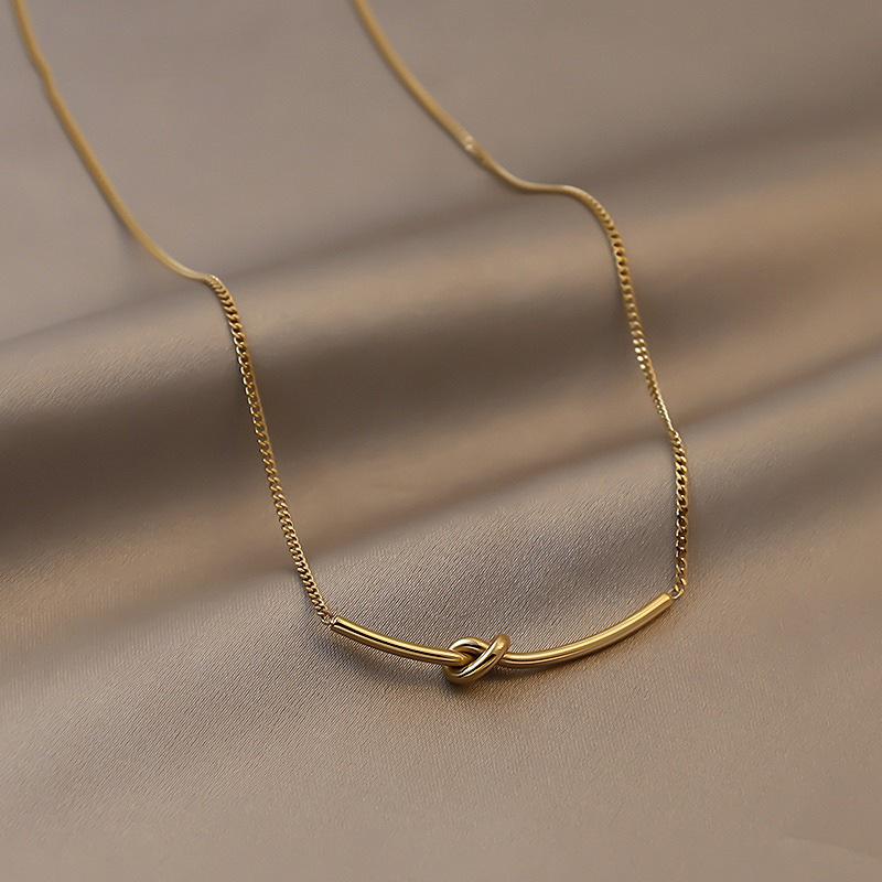 Chokers Minimalist Huggie Knotted Metallic Necklace For Women Ladies Gold Color Thin Chain Fashion Accessories 2021
Chokers Minimalist Huggie Knotted Metallic Necklace For Women Ladies Gold Color Thin Chain Fashion Accessories 2021