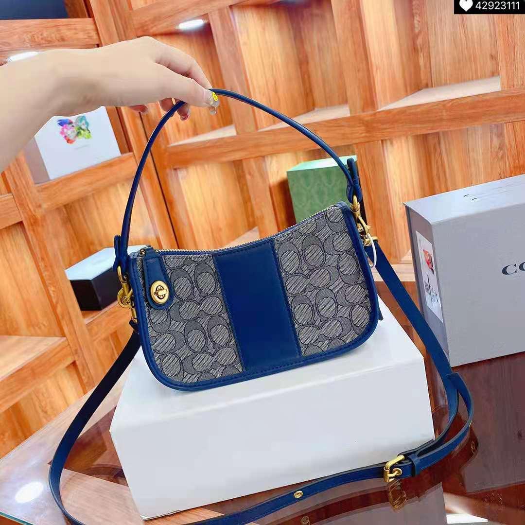 c brand handbag portable crescent mahjong bag perfect all-match daily shopping artifact
c brand handbag portable crescent mahjong bag perfect all-match daily shopping artifact