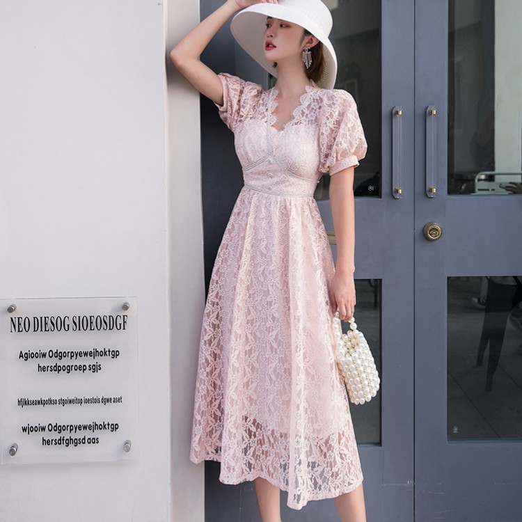 French Sweet Lace Dress Women Chic Elegant Solid Button V Neck Puff Sleeve Spring Holiday Party Midi es 210519