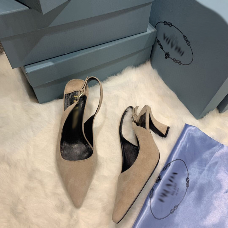 2021 Good Quality Fashion Women Luxurys Designers Shoes Designer Sandals Womens Luxury High Heels Sandal Dress Shoess With Box Size 35-41 -H382, Khaki
2021 Good Quality Fashion Women Luxurys Designers Shoes Designer Sandals Womens Luxury High Heels Sandal Dress Shoess With Box Size 35-41 -H382, Khaki