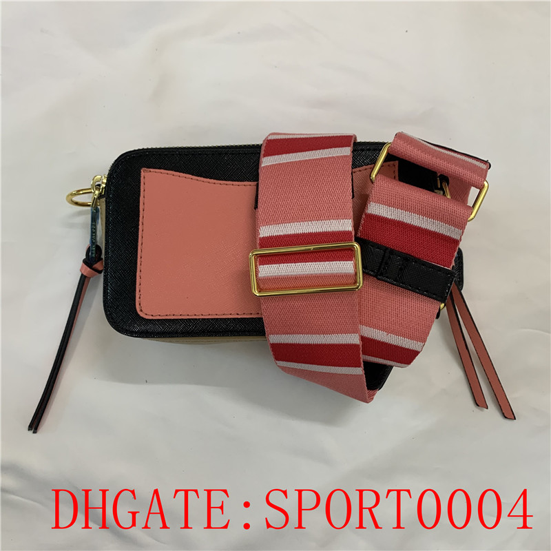 Normal quality top sell Cross Body tote bag cowhide color matching camera crossbody handbag designer fashion leather handbags 2021, Make up the difference
Normal quality top sell Cross Body tote bag cowhide color matching camera crossbody handbag designer fashion leather handbags 2021, Make up the difference