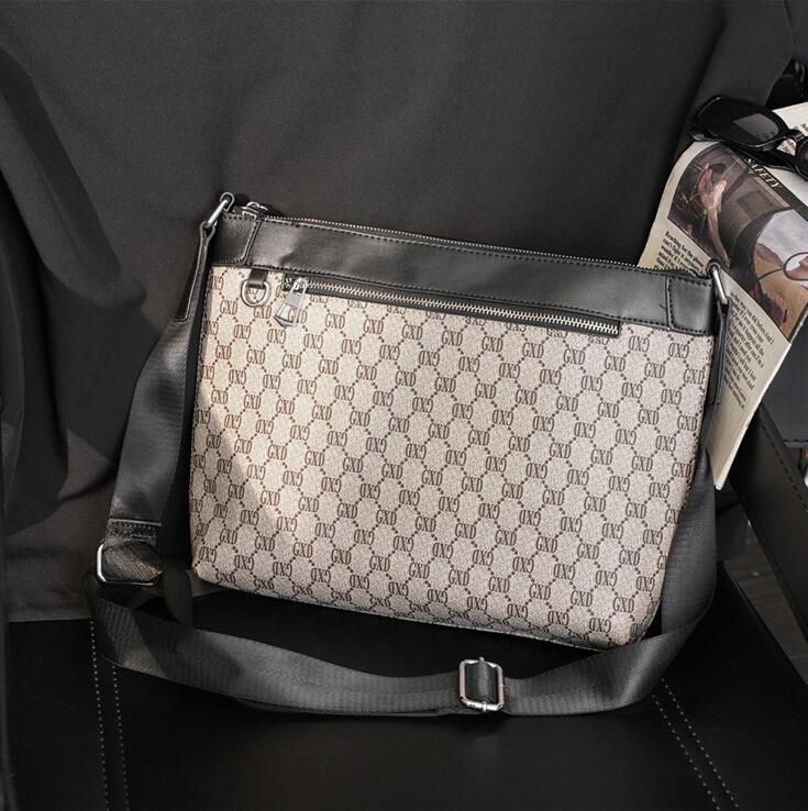 Factory wholesale men bags simple personalized printed envelope bag street trend printeds leather mens messenger handbag business casual