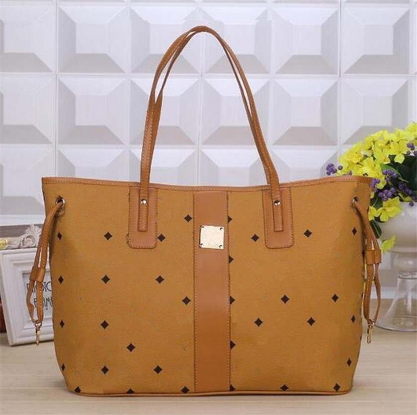 Reversible Handbag with small pouch 2021 woman bag leather handbag Designer Bags woman book tote bag designer handbags backpack women Shoppi
Reversible Handbag with small pouch 2021 woman bag leather handbag Designer Bags woman book tote bag designer handbags backpack women Shoppi
