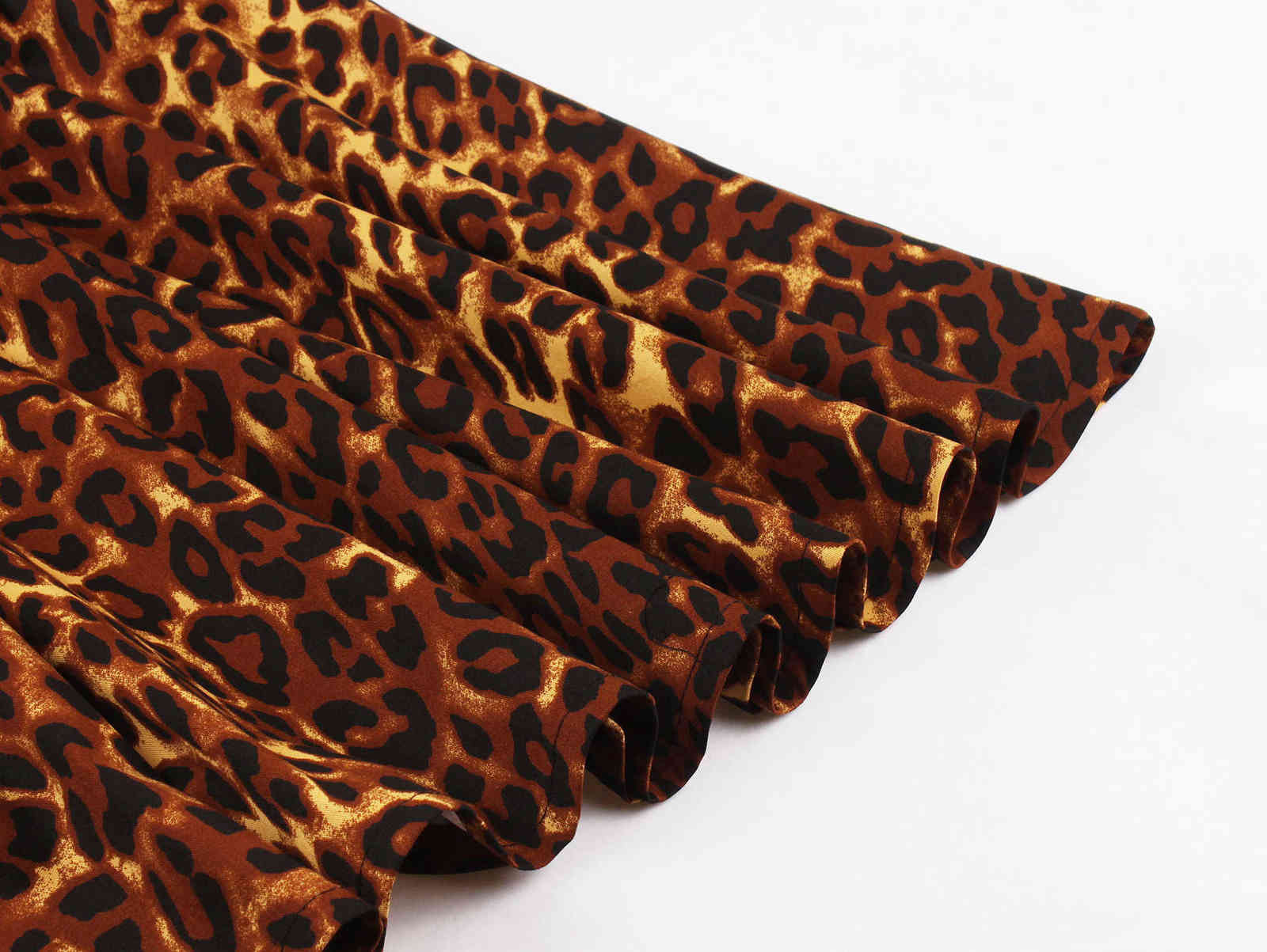 Winter Print High Waist Leopard Skirt Pleated Women Flared Runway Midi Skater 50s Cotton Swing Rockabilly Party Skirts Gothic 211119
